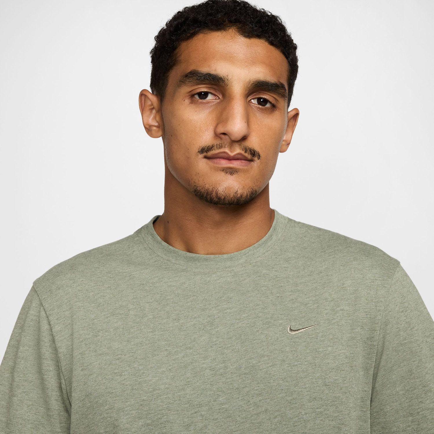 Nike Primary Tee