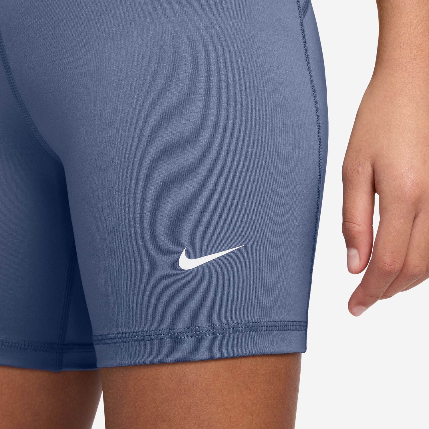 Nike Pro