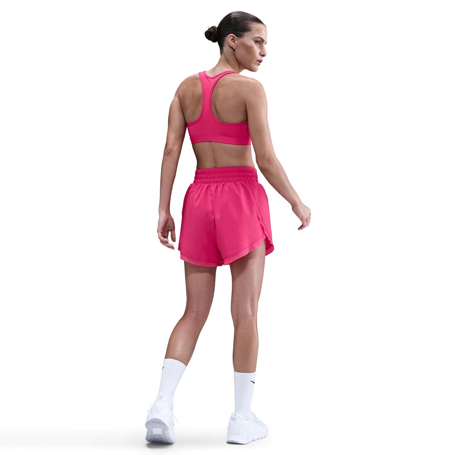 Nike Swoosh Medium Support