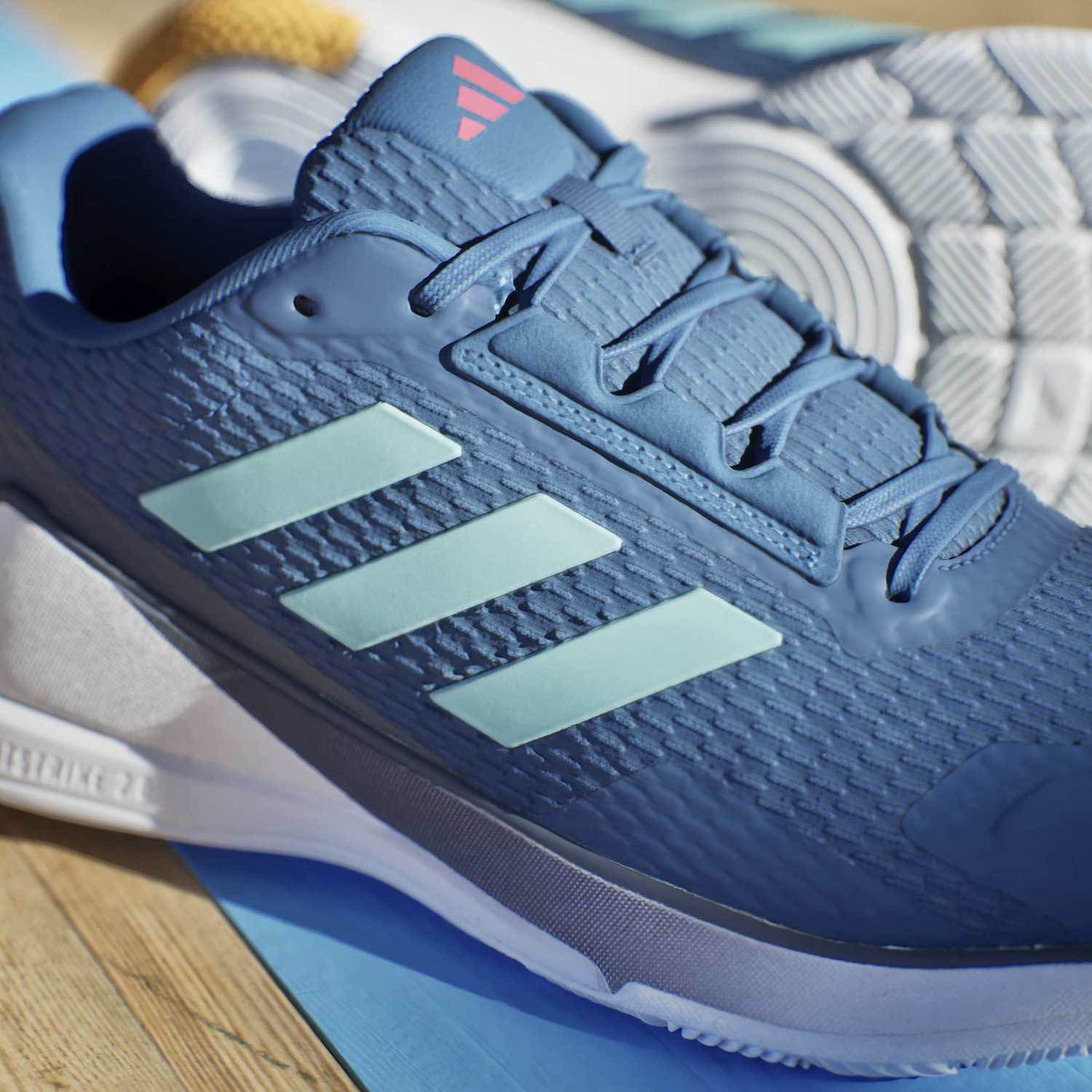 adidas Novaflight 2
