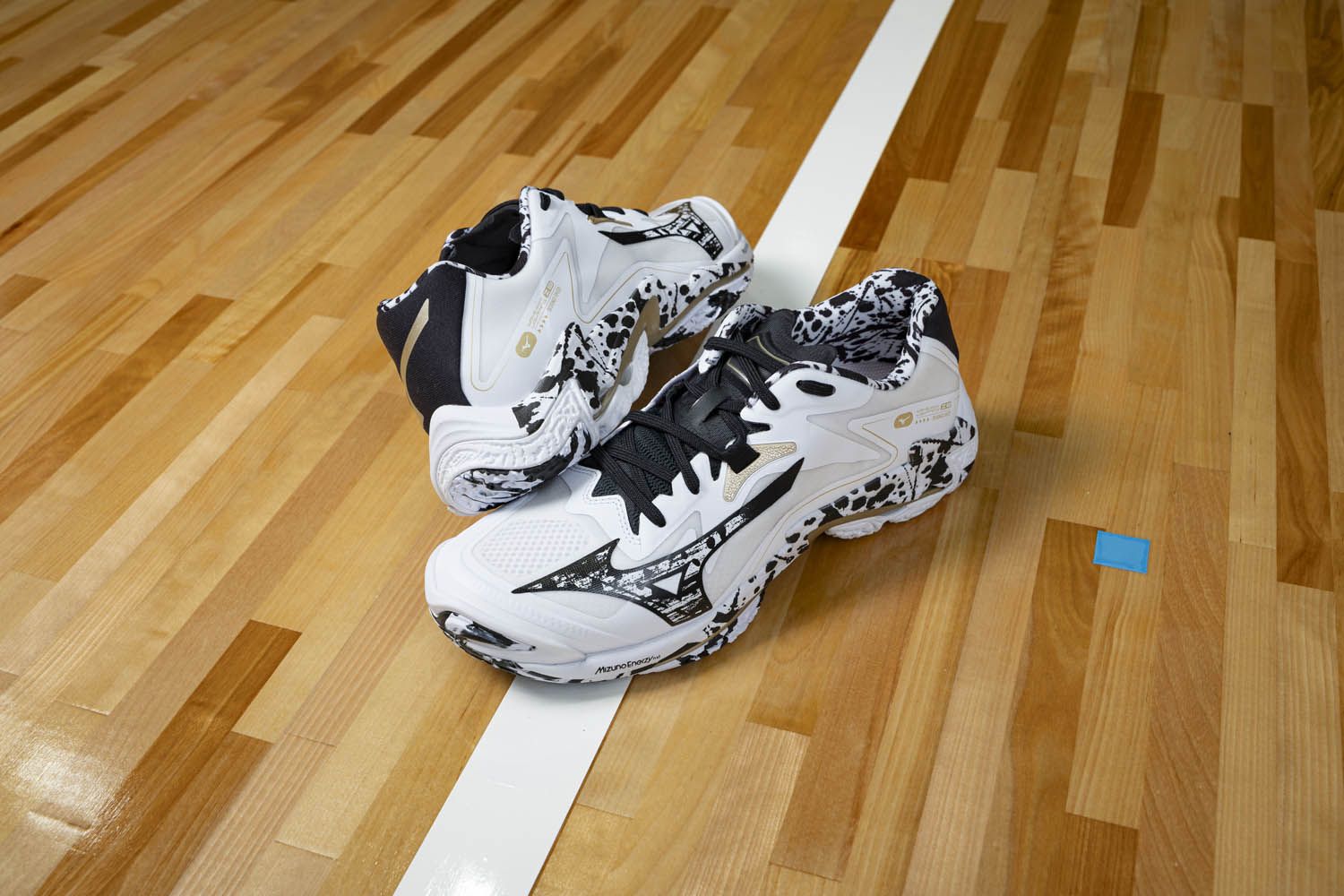 Mizuno Wave Lightning Z