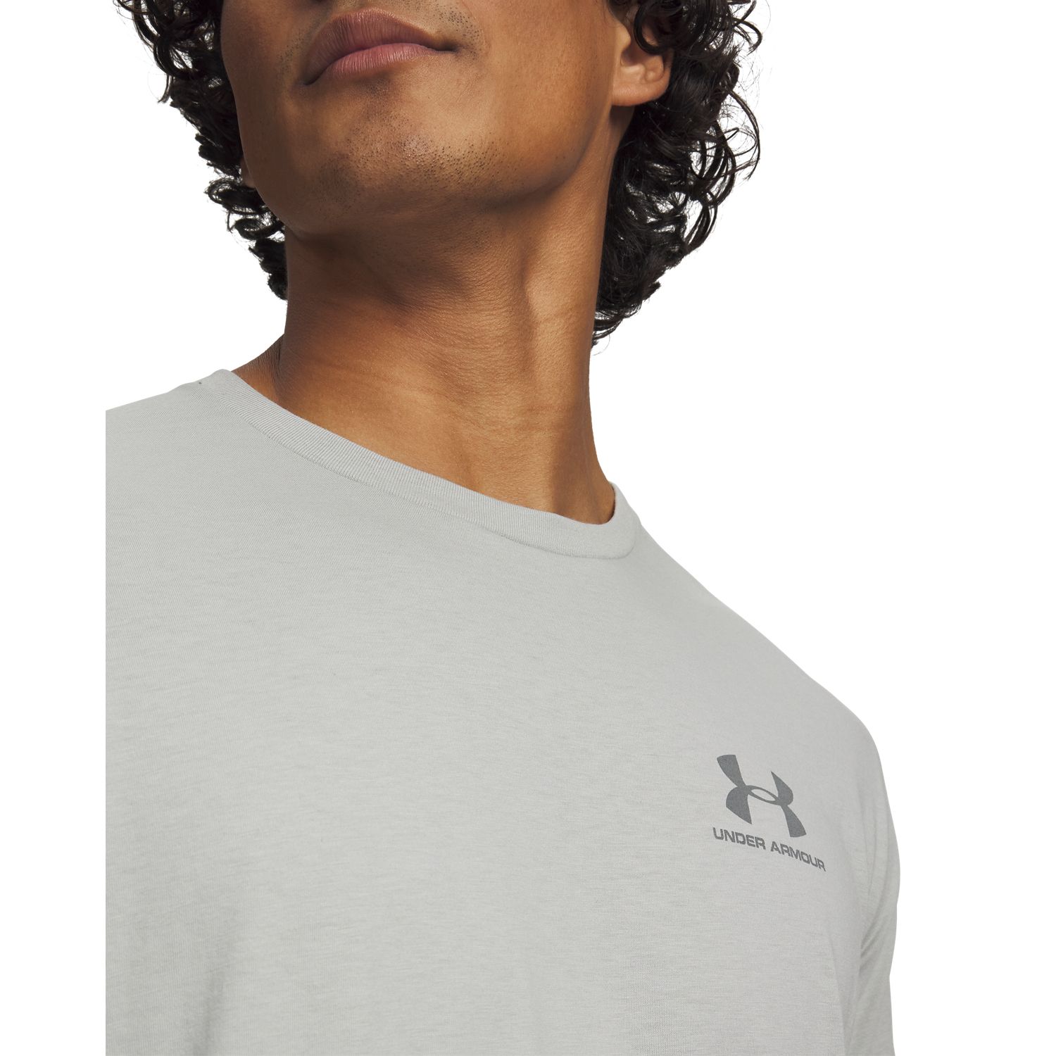 Under Armour Sportstyle Left Chest Logo