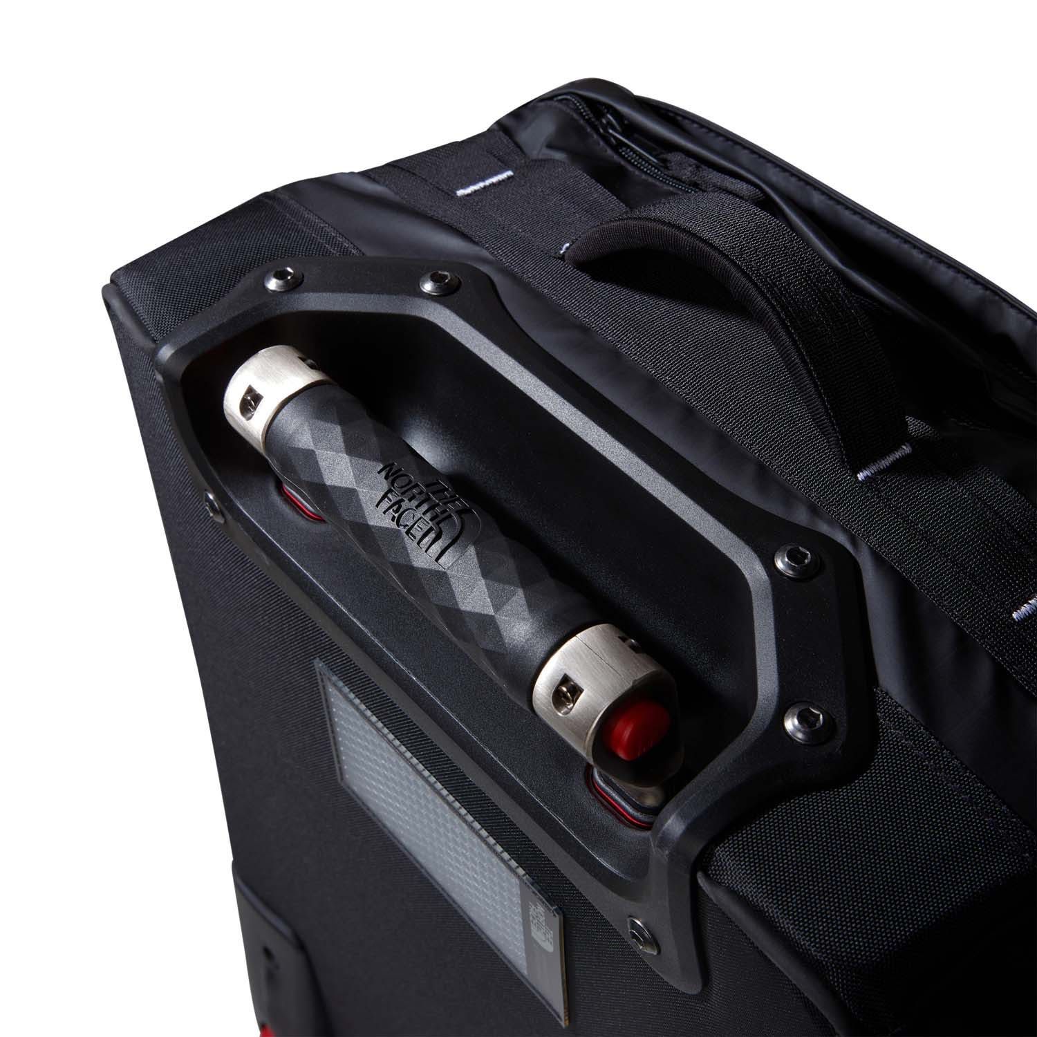 The North Face Base Camp Voyager 21 Roller