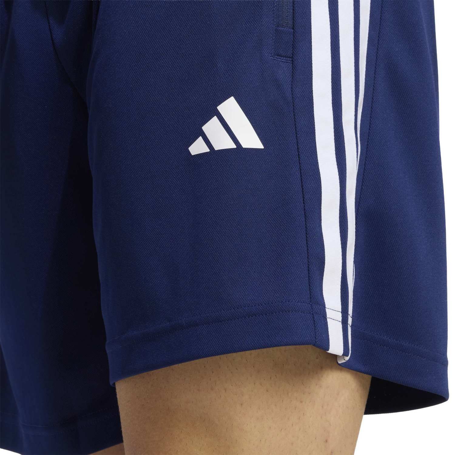 adidas Workout Essentials Short 7 Inch