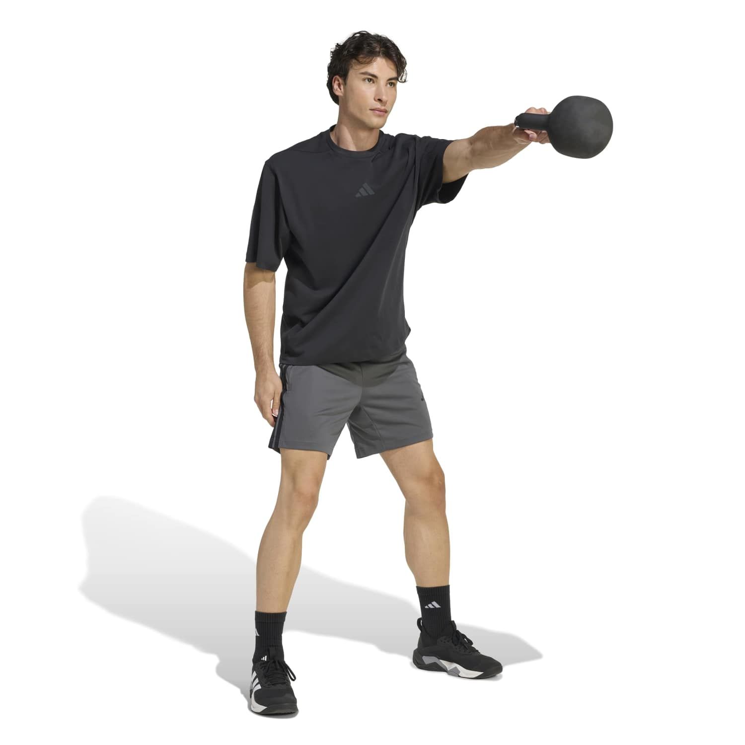 adidas Workout Essential Short 7 Inch