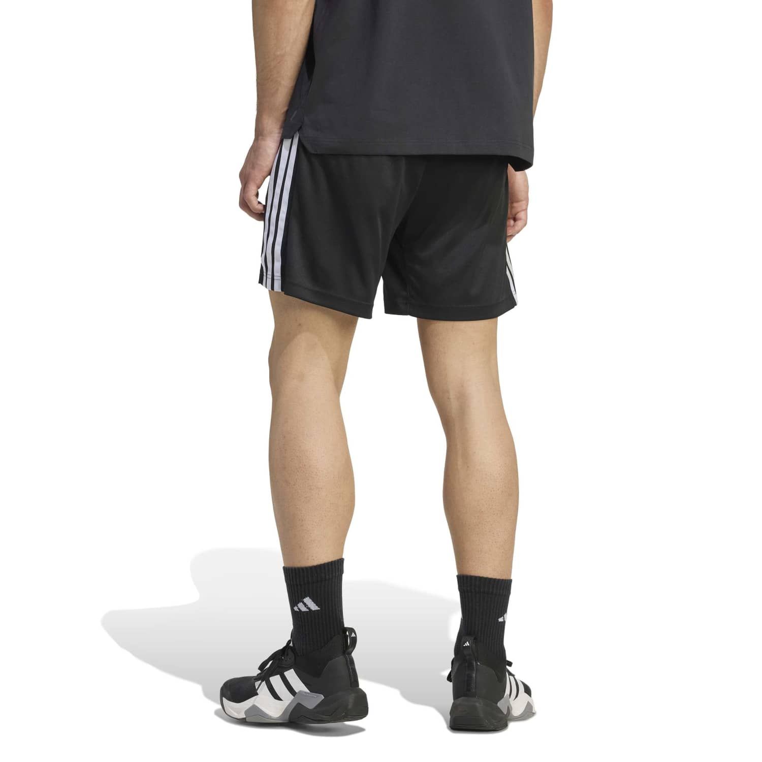 adidas Workout Essential Short 7 Inch