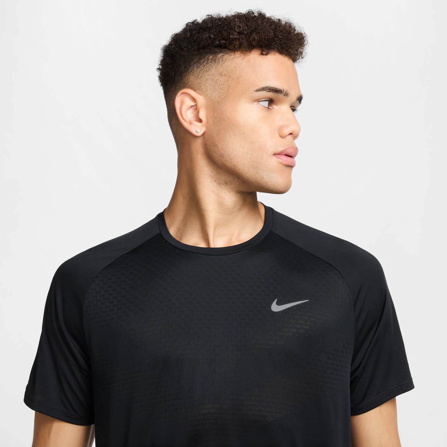Nike Stride Dri-Fit Running Top