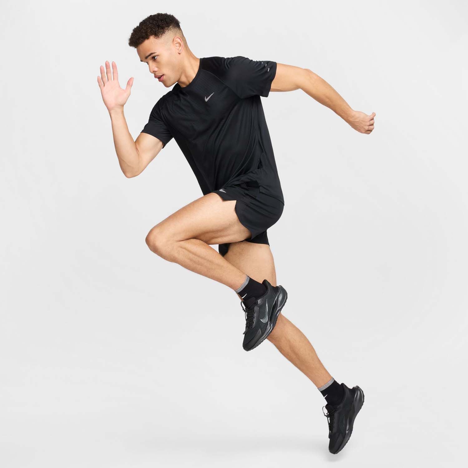 Nike Stride Dri-Fit Running Top