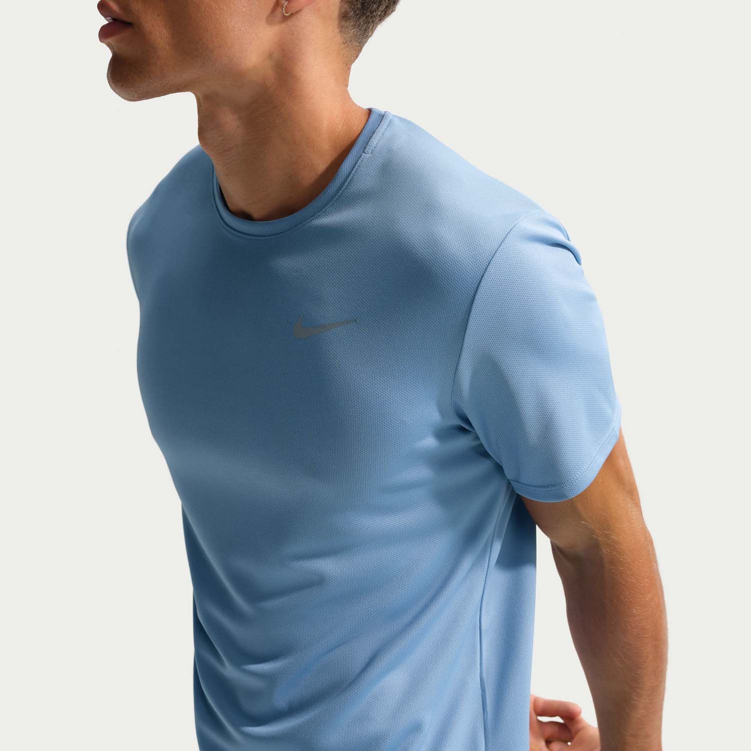 Nike Miler Short Sleeve Shirt
