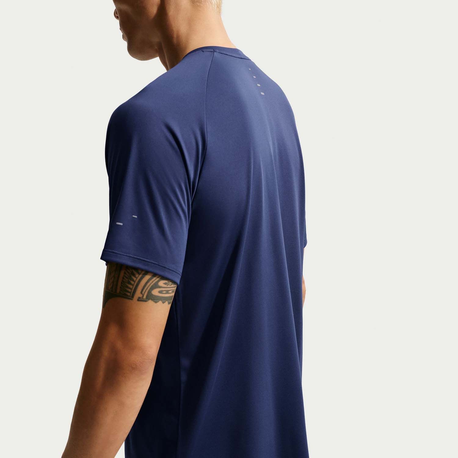 Nike Stride Short Sleeve Shirt