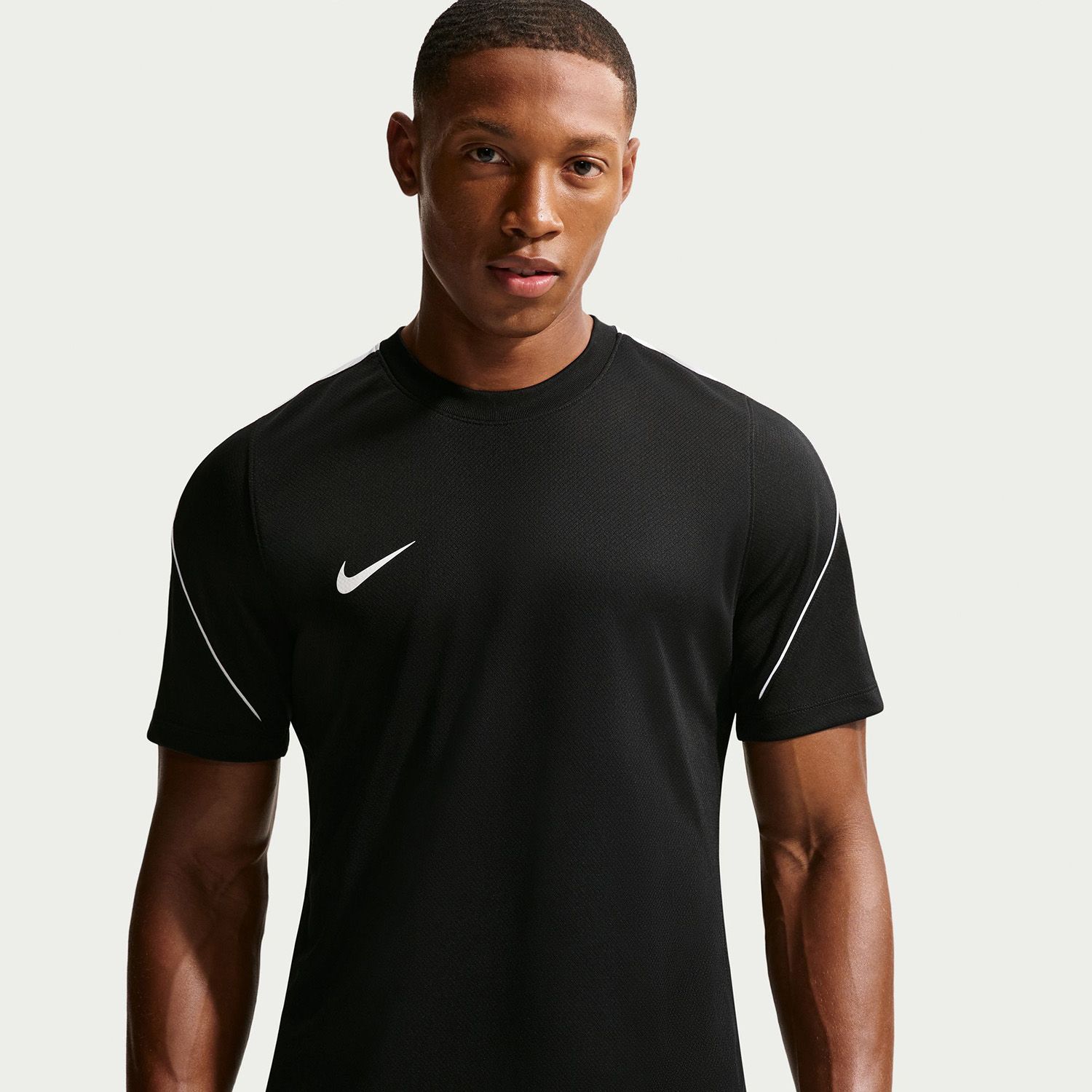 Nike Strike SS top