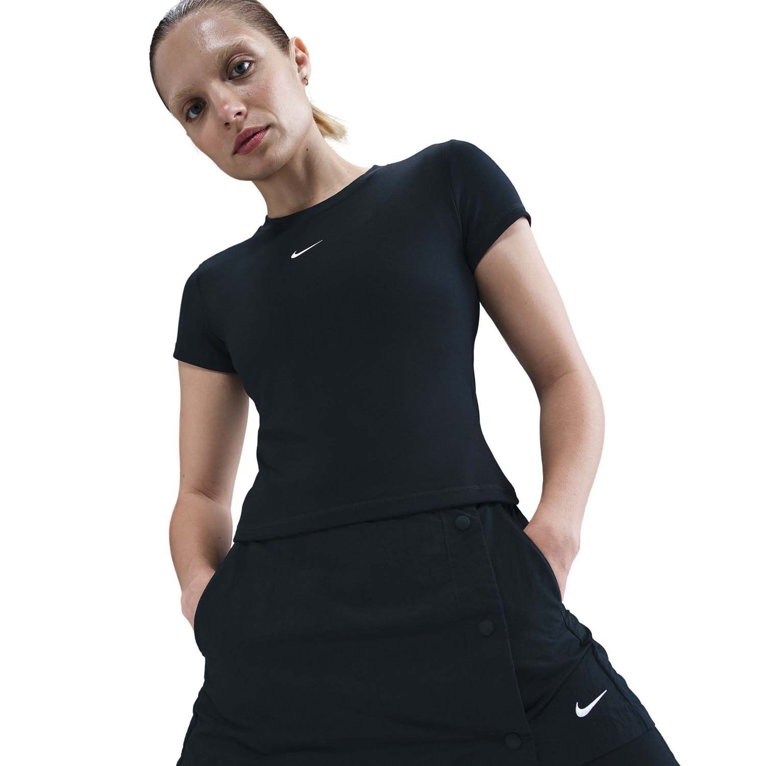 Nike Cropped Sportswear Top