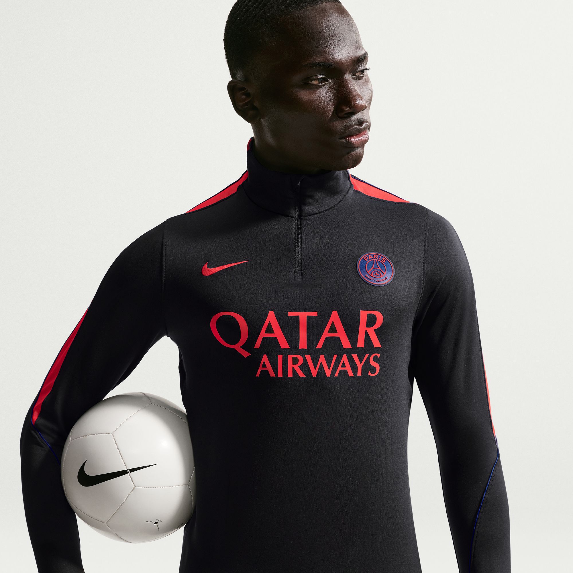PSG JORDAN SQUAD DRILL setup 赤黒 上下　Mサイズ Nike Paris Saint-Germain Strike Drill Top Heren | DAKA Sport