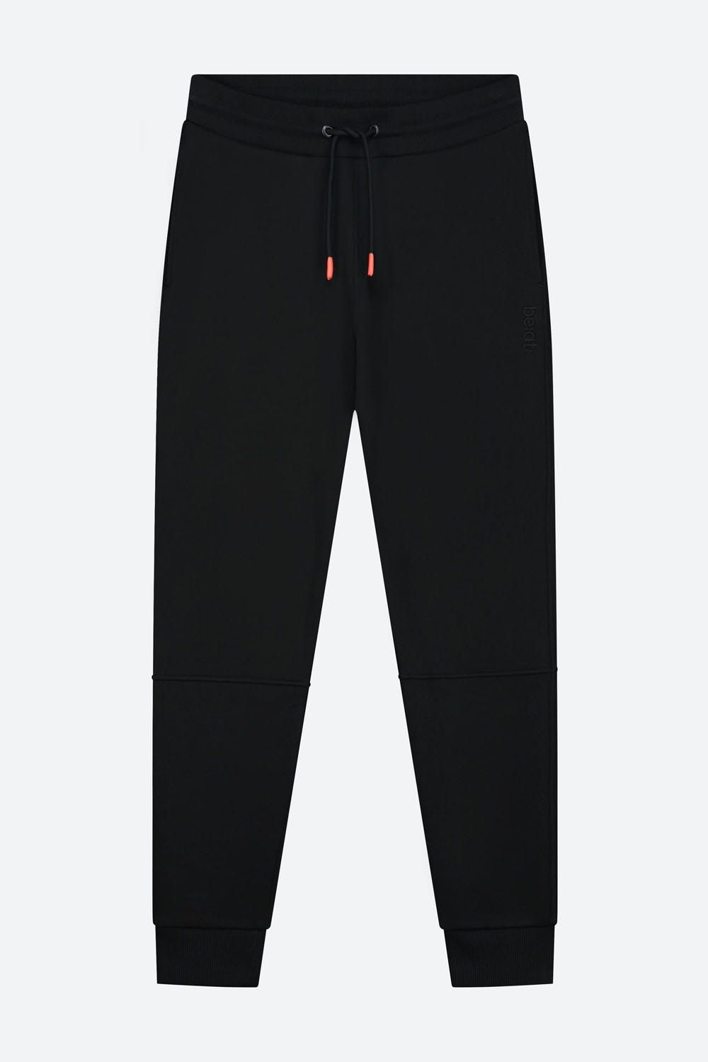 be:at: Boyn Sweatpants