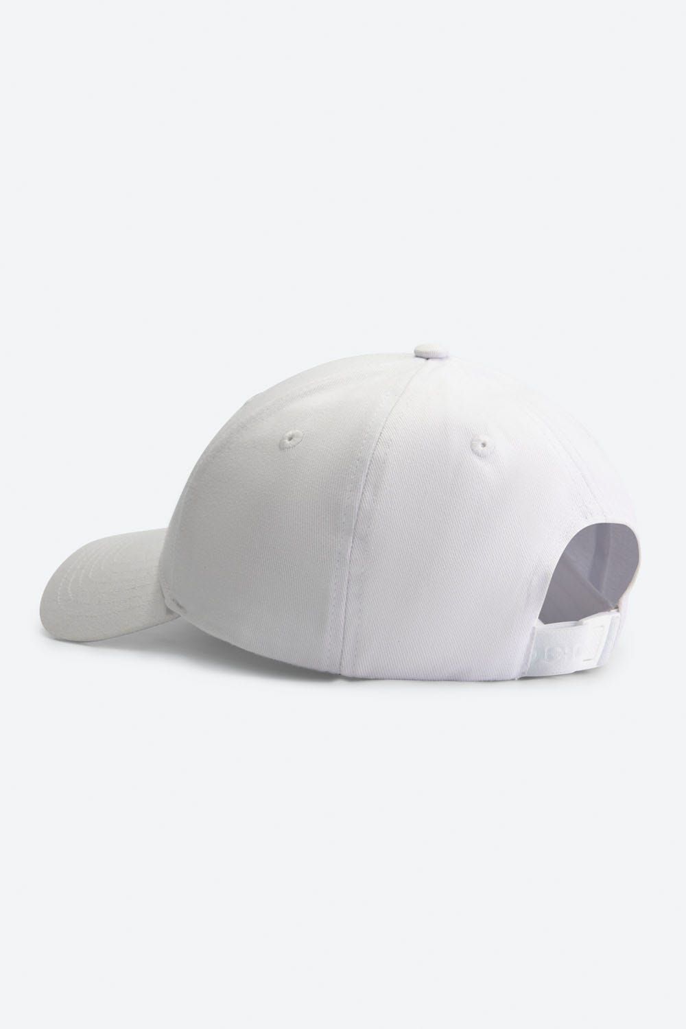 be:at: Cody Cap