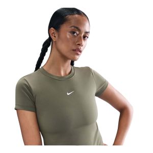 Nike Cropped Sportswear Top